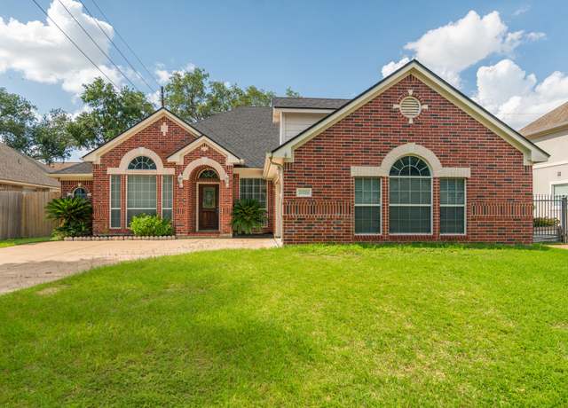 Property at 21526 Highland Knolls Dr, Katy, TX 77450, 4 beds, 2 baths