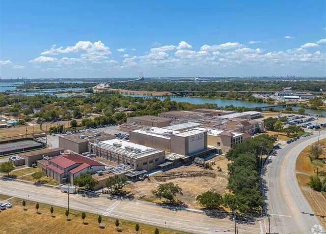 Property at 3401 Market St, Baytown, TX 77520