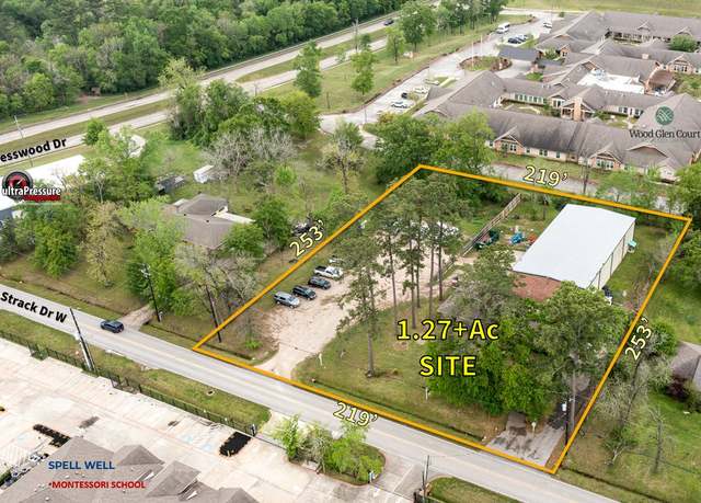 Property at 17511 W Strack Dr, Spring, TX 77379, 2 beds, 2.5 baths