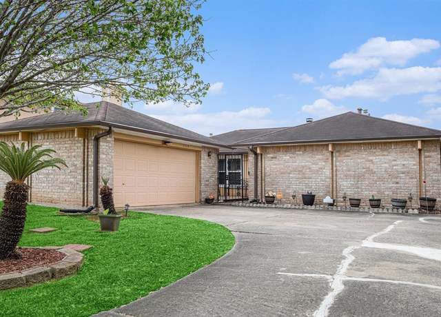 Property at 2334 Morning Meadow Dr, Missouri City, TX 77489, 3 beds, 2 baths