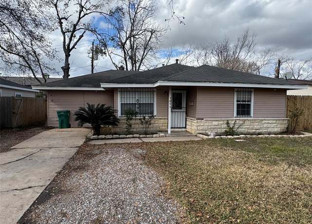 Property at 1011 Austin Ave, Pasadena, TX 77502, 3 beds, 1 bath