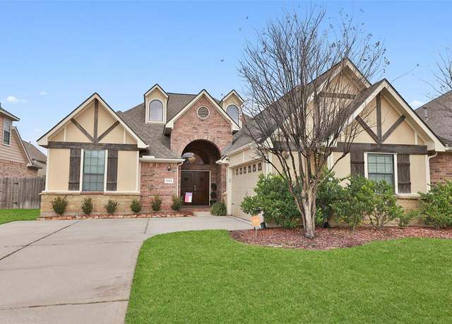 Property at 11114 Maidenfair Dr, Tomball, TX 77375, 4 beds, 2.5 baths