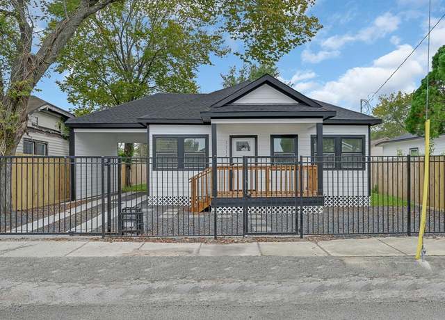 Property at 1114 Panama St, Houston, TX 77009, 4 beds, 2 baths