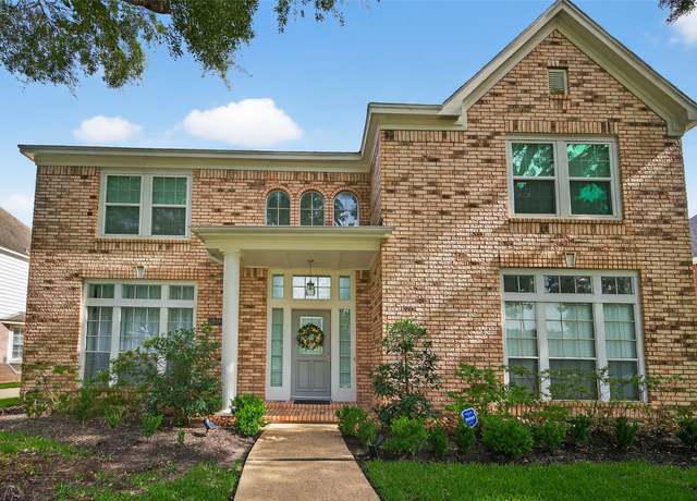 Property at 5238 Avondale Dr, Sugar Land, TX 77479, 4 beds, 3 baths
