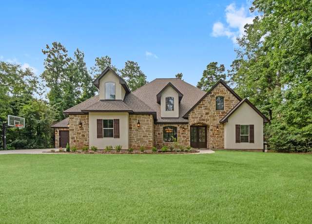 Property at 2402 Chantilly Ln, Conroe, TX 77384, 5 beds, 4.5 baths