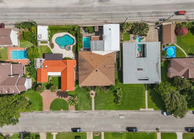 Property at 4601 Sherman Blvd, Galveston, TX 77551, 5 beds, 4 baths