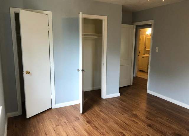 Property at 4906 Larkspur St, Houston, TX 77033, 4 beds, 2 baths