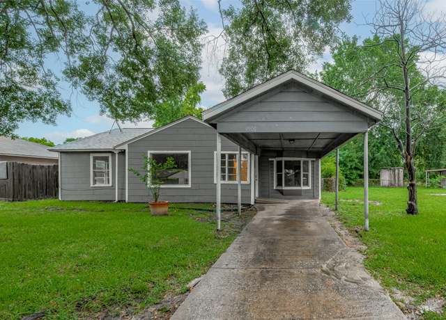 Property at 4906 Larkspur St, Houston, TX 77033, 4 beds, 2 baths
