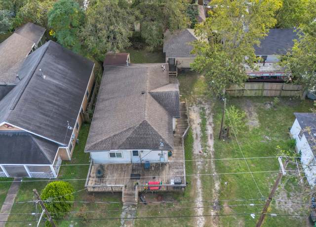 Property at 3710 Dennis St, Houston, TX 77004, 4 beds, 2 baths