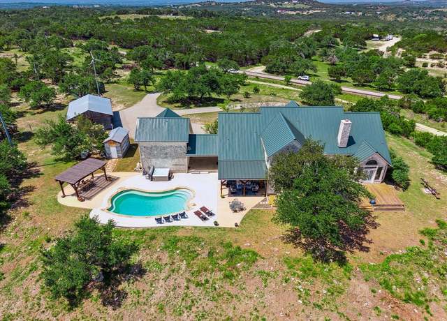 Property at 3108 Rolling Hills Rd, Blanco, TX 78606, 6 beds, 3 baths