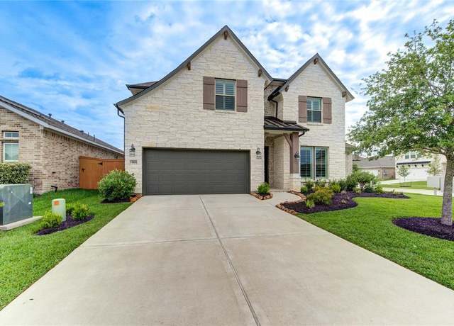 Property at 13604 Sabine Lake Dr, Texas City, TX 77568, 4 beds, 3.5 baths