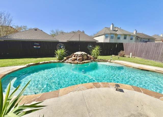 Property at 4314 Green Tree Ct, Pasadena, TX 77505, 4 beds, 2.5 baths