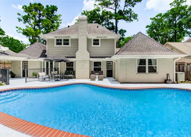 Property at 11715 Cypresswood Dr, Houston, TX 77070, 4 beds, 3.5 baths