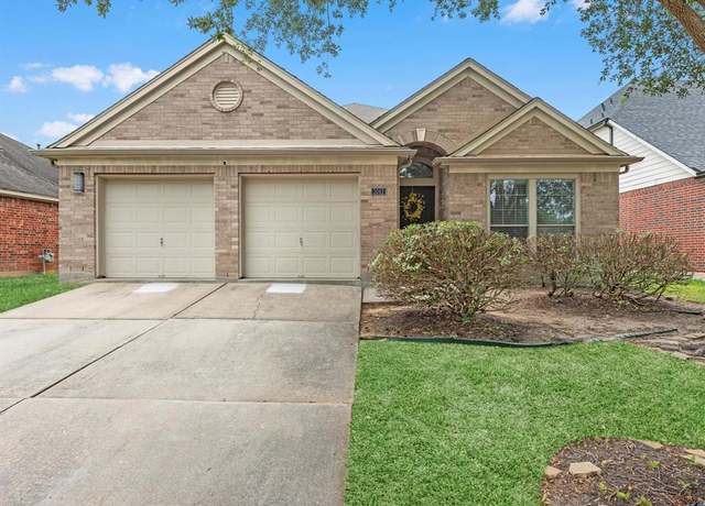 Property at 2042 Shore Breeze Dr, Pearland, TX 77584, 3 beds, 2 baths