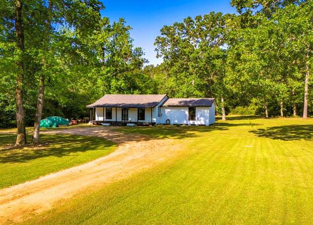 Property at 60 W Sierra Rd, Coldspring, TX 77331, 3 beds, 2 baths