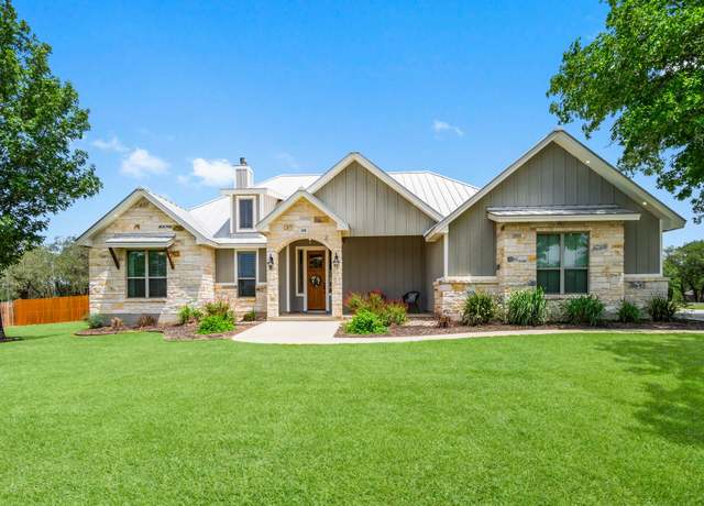 Property at 100 Calvary Dr, Adkins, TX 78101, 4 beds, 3.5 baths