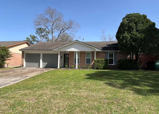 Property at 11515 Hillcroft St, Houston, TX 77035, 3 beds, 2 baths