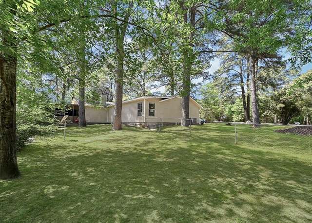Property at 88 Gazebo St Unit A-E, Huntsville, TX 77340, 4 beds