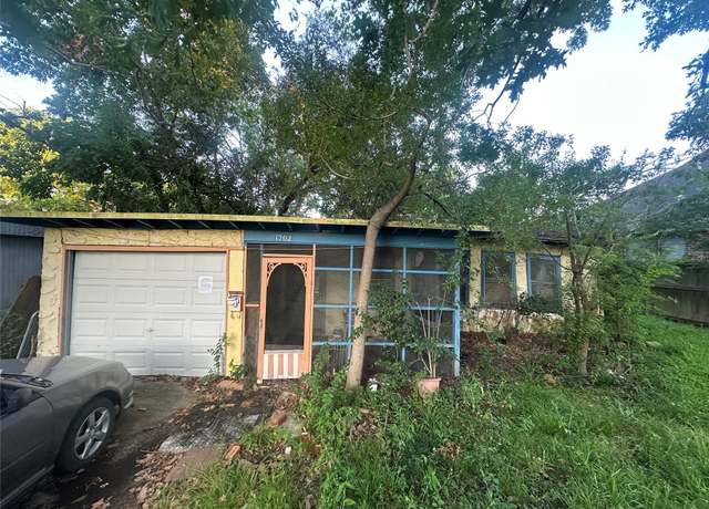 Property at 1202 Howard Ln, Bellaire, TX 77401, 2 beds, 1 bath