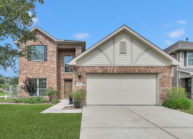 Property at 2803 Ridgecliff Ct, Conroe, TX 77301, 4 beds, 2.5 baths
