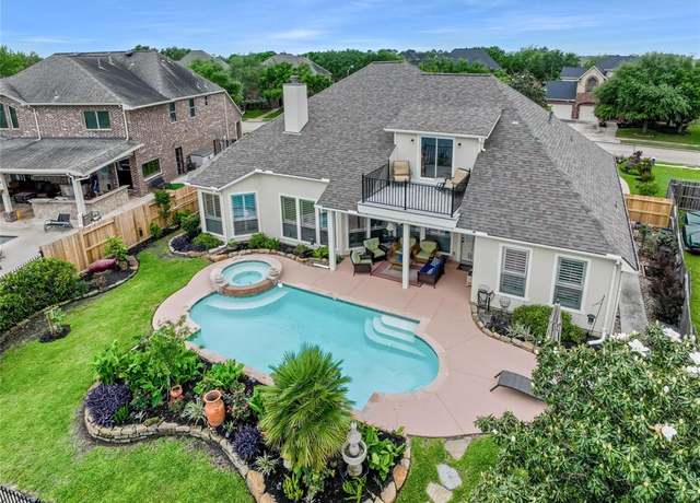 Property at 8710 Hollow Banks Ln, Houston, TX 77095, 5 beds, 4.5 baths