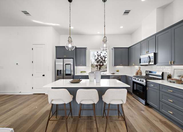 Property at 835 Rachel St Unit E, Houston, TX 77091, 3 beds, 3.5 baths