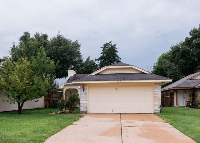 Property at 13719 Vira Ln, Houston, TX 77014, 3 beds, 2 baths