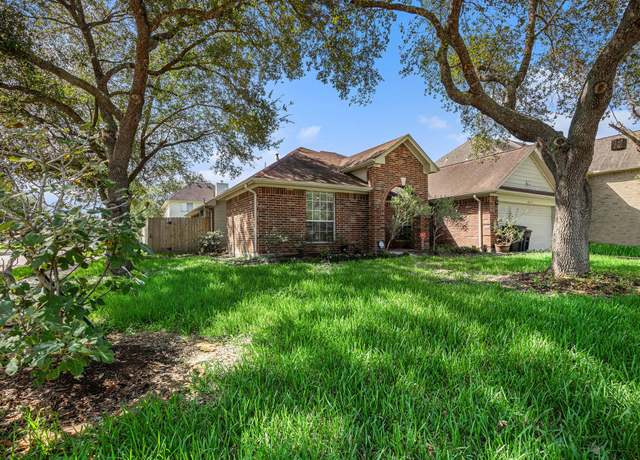 Property at 4303 Alysheba, Friendswood, TX 77546, 3 beds, 2 baths