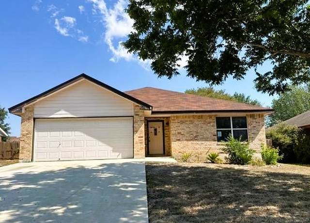 Property at 111 Ocotillo, Jourdanton, TX 78026, 3 beds, 2 baths