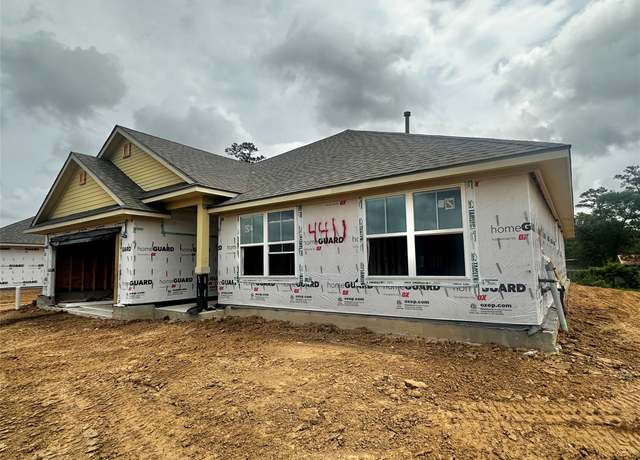 Property at 4411 Karam Lndg, Dickinson, TX 77539, 4 beds, 4.5 baths