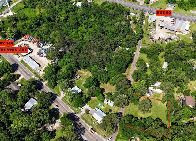 Property at 211 C St, Livingston, TX 77351