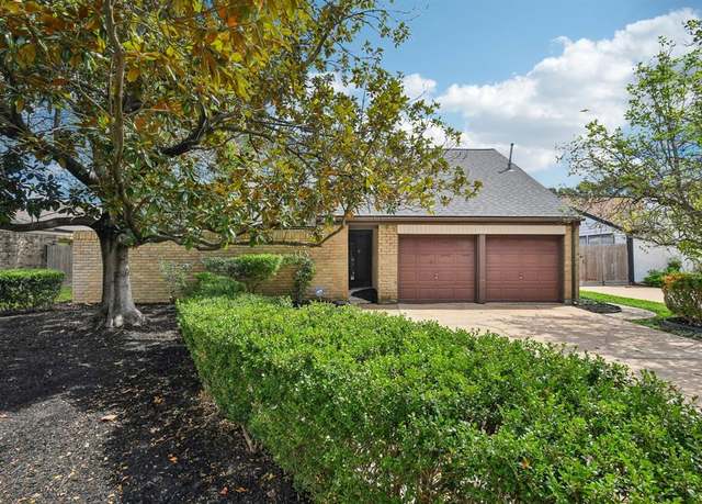 Property at 8010 Senate Ave, Jersey Village, TX 77040, 4 beds, 2 baths