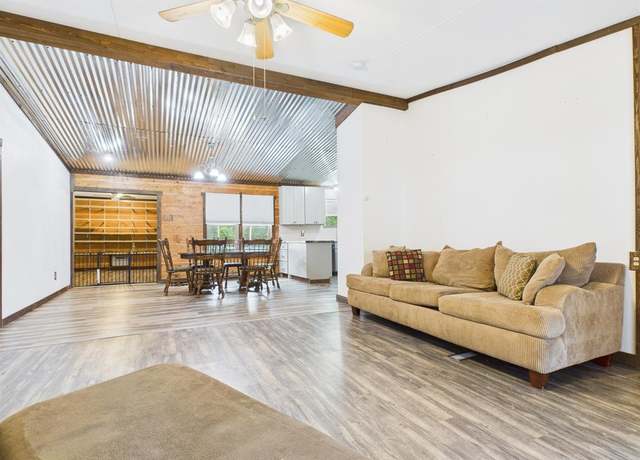 Property at 11 Mockingbird Rd, New Waverly, TX 77358, 3 beds, 2 baths