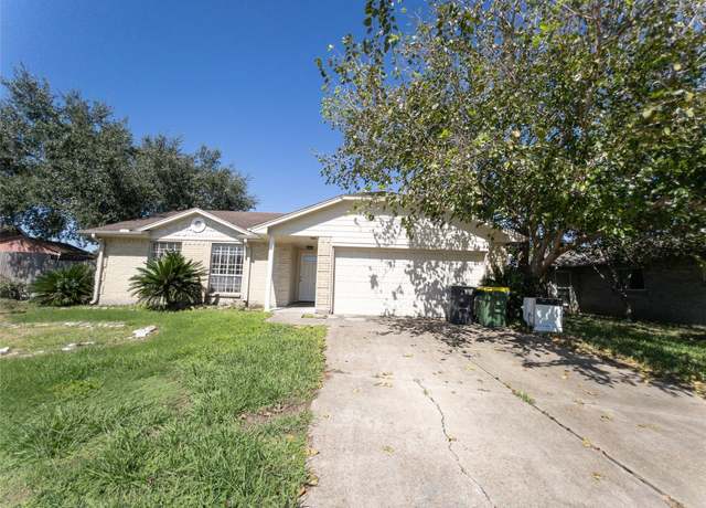 Property at 2907 Helmsley Dr, Pearland, TX 77584, 4 beds, 2 baths