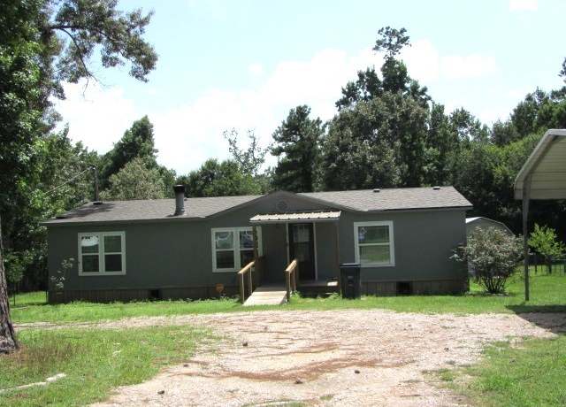 Property at 21 Veronica Ln, Huntsville, TX 77340, 3 beds, 2 baths