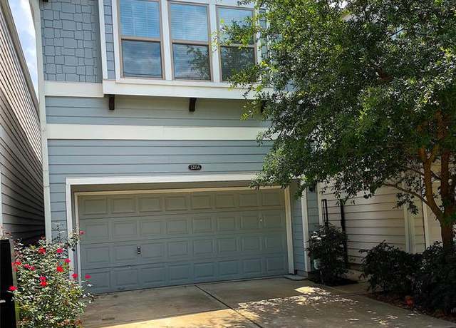 Property at 5235A Petty St, Houston, TX 77007, 3 beds, 2.5 baths