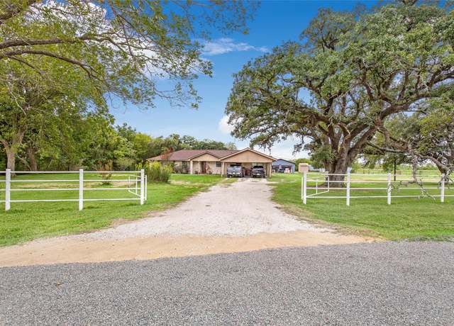Property at 14443 Hatcherville Rd, Baytown, TX 77521, 3 beds, 2 baths