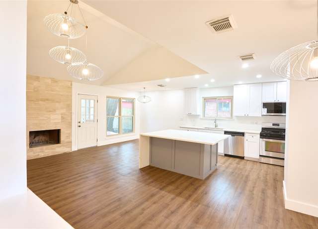 Property at 15830 Whipple Tree Dr, Houston, TX 77070, 4 beds, 2 baths
