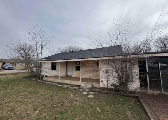 Property at 610 W Garrison Ave, Electra, TX 76360, 2 beds, 12 baths