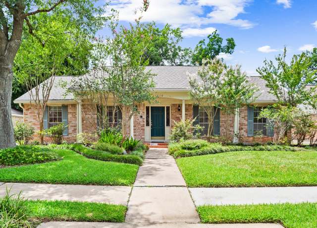 Property at 11410 Briar Rose Dr, Houston, TX 77077, 4 beds, 2.5 baths