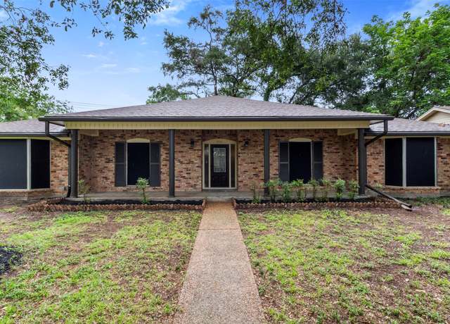 Property at 2101 Lamar Dr, Richmond, TX 77469, 4 beds, 2.5 baths