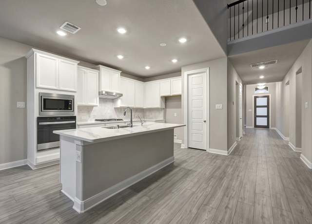 Property at 121 Bay Bridge Ct, Montgomery, TX 77316, 3 beds, 2.5 baths