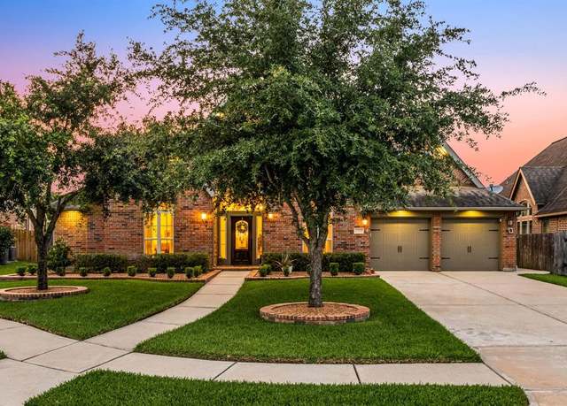 Property at 13909 Morgan Bay Dr, Pearland, TX 77584, 4 beds, 3.5 baths