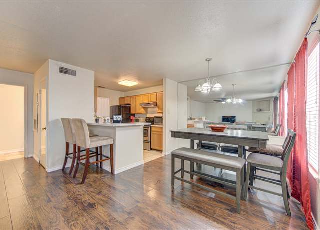 Property at 8245 Creekbend Dr, Houston, TX 77071, 2 beds, 1.5 baths