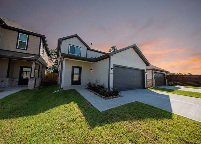 Property at 2107 Oakwood Terrace Dr, Houston, TX 77090, 4 beds, 2.5 baths