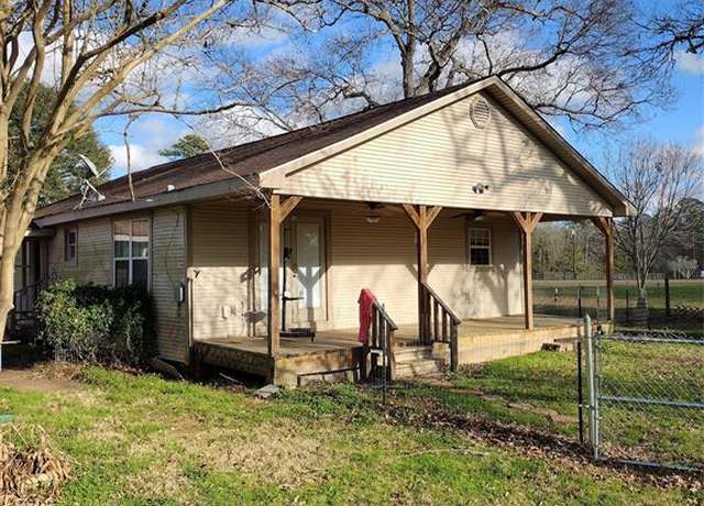 Property at 7964 Hwy 146, Livingston, TX 77531, 2 beds, 1 bath