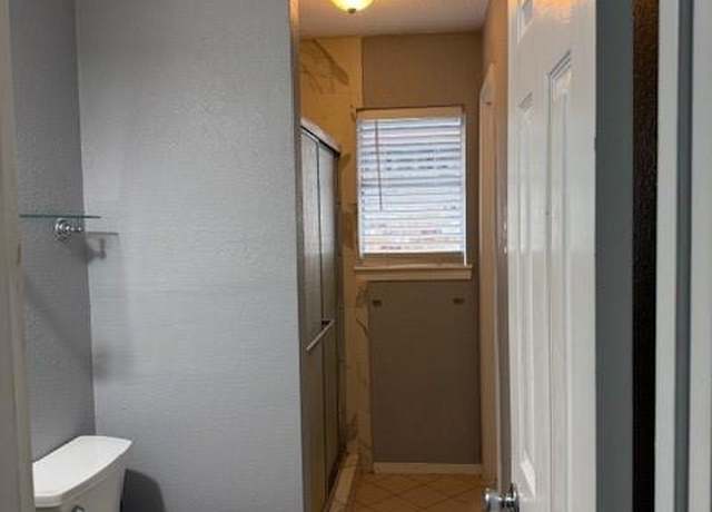 Property at 1101 E Brown Ln, Deer Park, TX 77536, 3 beds, 1.5 baths
