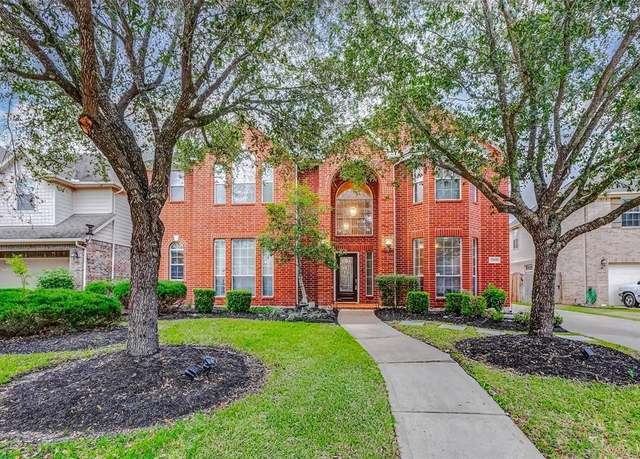 Property at 13906 Polarstone Ct, Houston, TX 77044, 4 beds, 3.5 baths