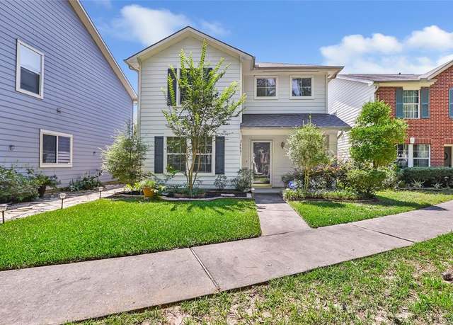 Property at 26881 Manor Crest Ct, Kingwood, TX 77339, 3 beds, 2.5 baths