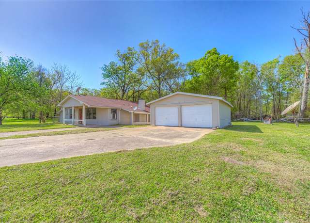 Property at 20 W Oakridge Dr, Point Blank, TX 77364, 3 beds, 1.5 baths